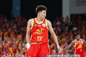 下半场未出场！媒体人：今天广厦做得最正确的就是ban掉了孙铭徽配图