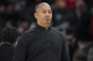 瓦格勒：泰伦·卢是一位极具智慧的教练&为人真诚 他对我赞赏有加配图