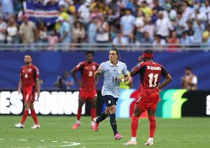 乌拉圭前锋卡诺比奥：对西班牙要主动，我们不是来看他们表演的配图